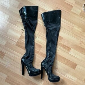 Gucci Black Patent Over-the-Knee Platform Boots - damaged, for restoration